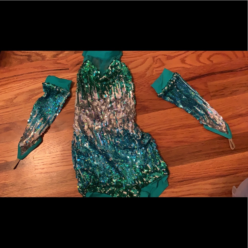 Acro costume